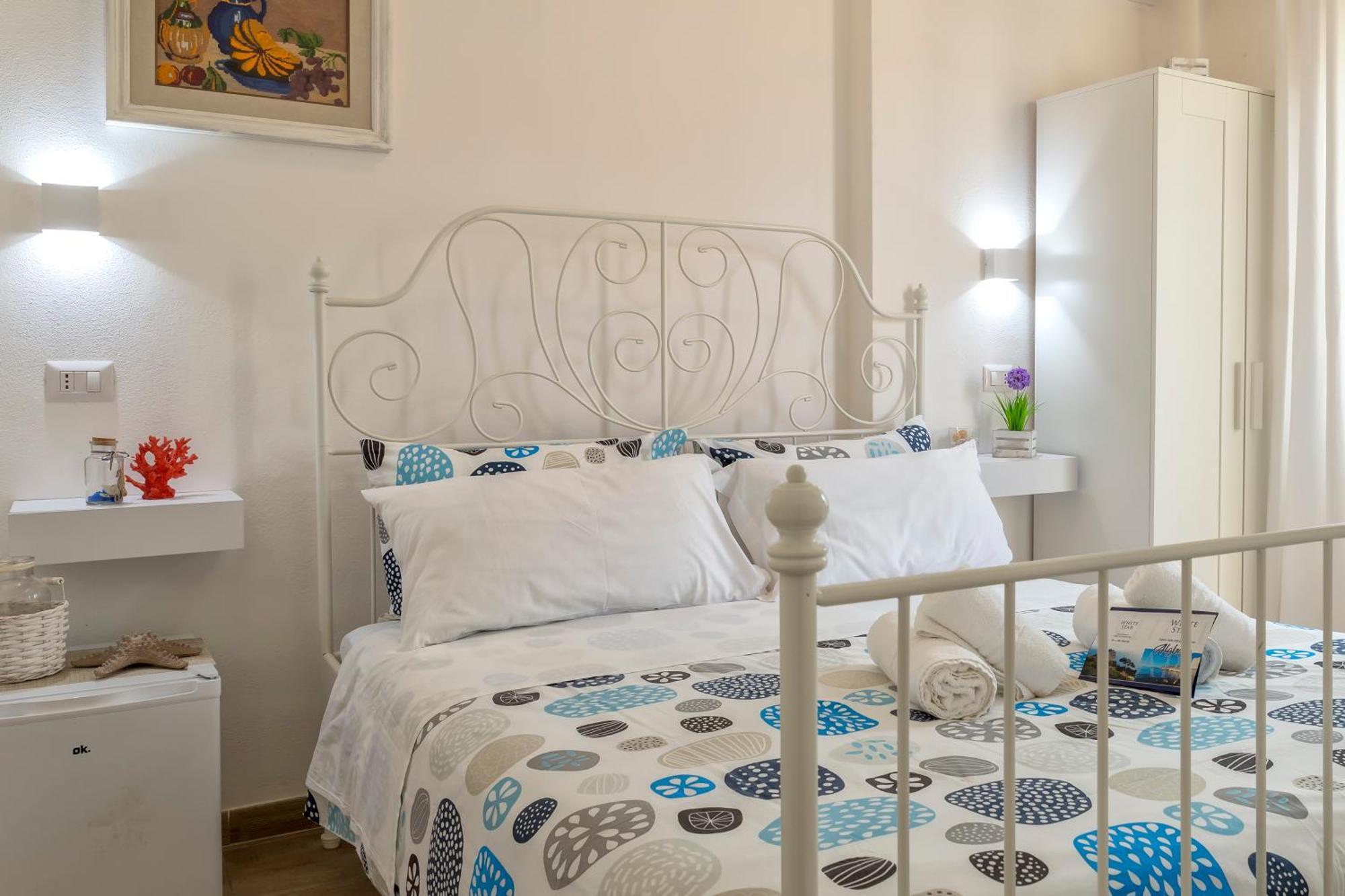 White Star Rooms Alghero Bagian luar foto